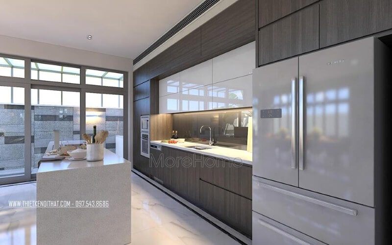 Sắp xếp nội thất phòng bếp hiện đại, sang trọng từ tủ bếp gỗ công nghiệp acrylic đồng màu cùng đá ốp cao cấp.