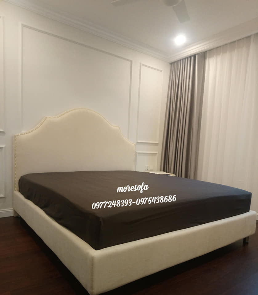 Thi công giường ngủ bọc nệm màu be tân cổ điển đem tới sự nghỉ ngơi, nâng niu những giấc ngủ có một tinh thần thoải mái.