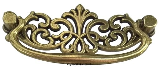 Tay nắm cổ điển màu đồng mang lại vẻ đẹp đặc biệt cho nội thất không gian nhà của bạn.